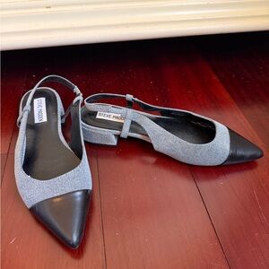 Steve Madden Black and Gray Pointed Flats
